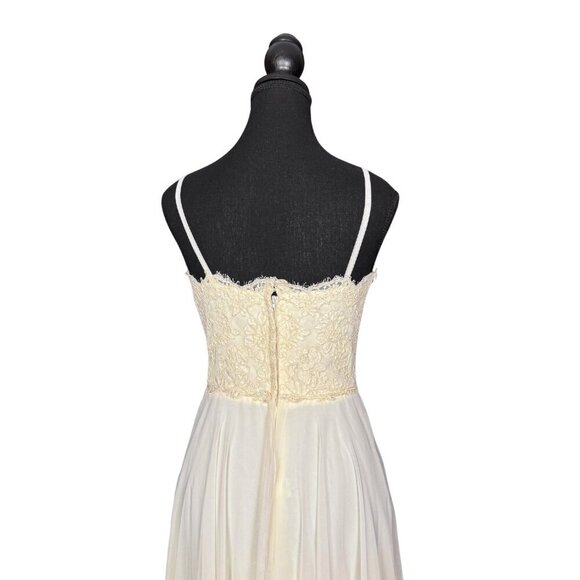 Romantic Off White Lace Gown Vintage Maxi Dress for Rehearsal Dinner Bridal - Picture 7 of 9